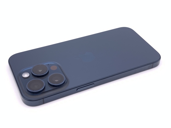 Refurbished iPhone 15 Pro titan blau